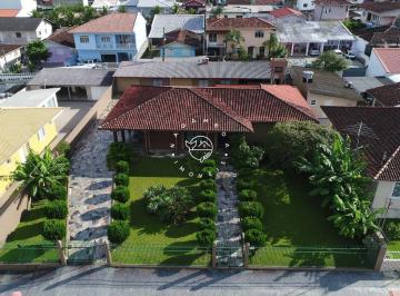 Casa · 288m² · 3 Quartos · 4 Vagas · Casa a venda no bairro Fazenda Santo Antônio em São José.