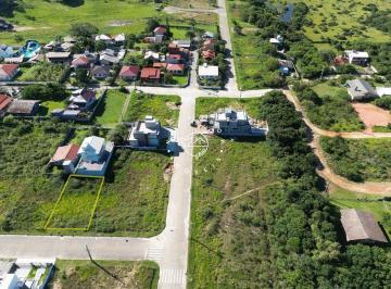 Terreno · 361m² · Lote a venda no Loteamento Mares de Garopaba na Praia da Gamboa, Garopaba.