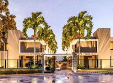 Casa · 95m² · 2 Quartos · 1 Vaga · Excelentes Sobrados à venda no Centro da Cidade de Garopaba.