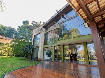 Casa · 423m² · 9 Quartos · Casa com 423m2, 8 salas, suíte, 6 vagas. Bom Retiro.