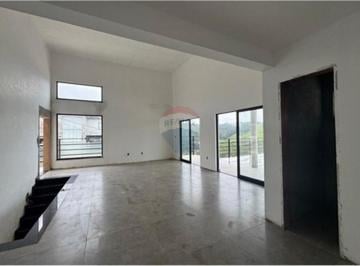 Casa · 280m² · 3 Quartos · 2 Vagas · Casa com 3 quartos, 3 suítes, área gourmet, piscina, Bosque do lago, Juiz de Fora/MG