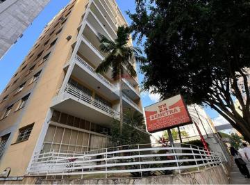 Apartamento · 105m² · 3 Quartos · Apartamento com 3 quartos, 2 banheiros, varanda, dependência completa, 2 elevadores, portaria.