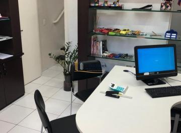 Comercial · 109m² · 4 Quartos · Prédio comercial locação Centro Comercial 3 andares 109m²