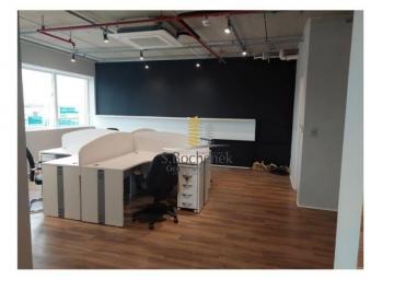 Comercial · 230m² · 4 Quartos · 4 Vagas · Maravilhoso conjunto comercial venda Ed. Office Tamboré - 230m²