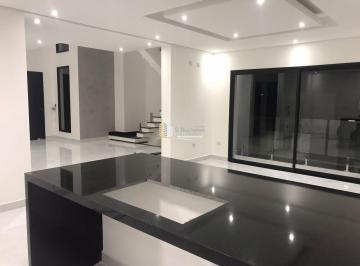 Casa · 254m² · 3 Quartos · 2 Vagas · Casa a venda no condomínio New Ville com piscina