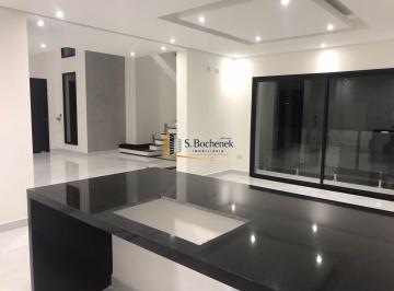 Casa · 254m² · 3 Quartos · 2 Vagas · Casa a venda no condomínio New Ville com piscina