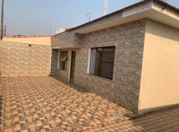 Casa · 196m² · 4 Quartos · 6 Vagas · Casa à venda no Bairro Chácara Labronice com 196m² de área construída.