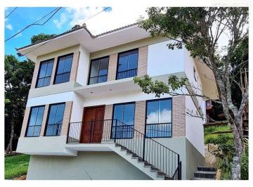 plmyea2ntm3zmiynzmxogjj_md · Casa com 4 quartos sendo 1 suíte, Vargem Grande em Teresópolis, RJ