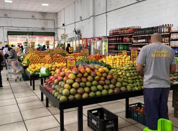 Comercial · 750m² · Mercado Hortifrúti à Venda em Diadema – 500m²