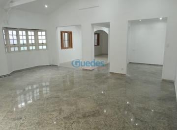Comercial · 225m² · Ponto Comercial em Vila Andrade - 225m², para locação.