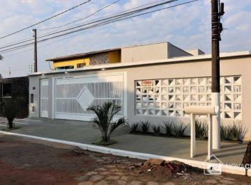 c2d28c267a613719ec4cac5d3d490eee0205cfdb · Casa 3 Quartos em Itanhaém Alto Padrão