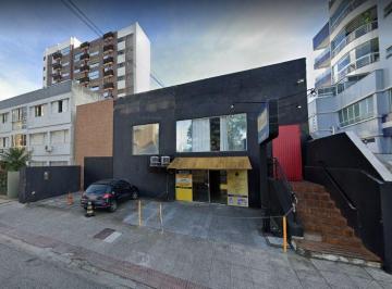 15a8658a117713f8d5fdf7ee6cbf0fecb59d13e5 · Casa Comercial com 4 dormitórios, 250 m² por R$ 1.800.000 - Coqueiros - Florianópolis