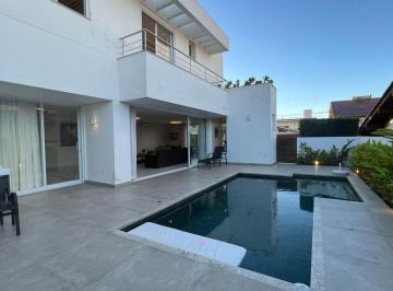 37100e1c32ab565d79662f66ab98847e0ce57aab · Casa com 4 dormitórios, 480 m² por R$ 5.100.000 - Jurerê Internacional - Florianópolis