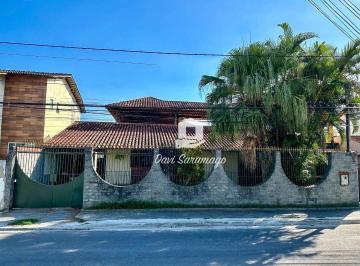 1d8a46fd425c372879018215ada9e4947852e1e6 · Casa ampla com 3 dormitórios à venda por R$ 800.000 - Serra Grande - Niterói/RJ