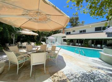 0b106664f58d2c18f0226a4daa6bdd203f5cd6d5 · Casa em Riviera de São Lourenço