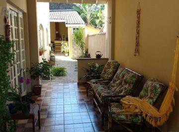 21c90510442c8003f75d039c7311eaeee585bf53 · Casa com 4 dormitórios à venda, 238 m² por R$ 1.100.000,00 - São Francisco - São Sebastião/SP