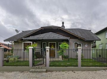 bfec5fd710ab2c9faf5bad8cc1f205d4548a227b · Casa com 5 dormitórios à venda, 288 m² por R$ 1.740.000,00 - Centro - Canela/RS
