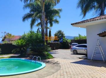 oeq5w02ntrioddjnzjmn2zh_md · Casa diferenciada, linda vista, piscina, 300 m2 no centro de Santo Amaro Imp. SC
