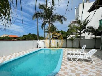 032fc3a5260a5b869ac552455d8fe269ffb5b9ef · Linda Casa mobiliada com 06 dormitórios à 100m do Mar em Balneário Camboriú!