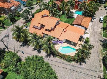 c66c7076dbc9ff46bf8141ca89dadaf4a1aefdcd · Casa com 4 dormitórios à venda, 220 m² por R$ 2.250.000,00 - Piratininga - Niterói/RJ