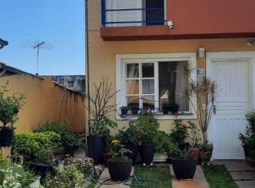 d44a2201bbfcbe8064868d34981892bf76a12de8 · casa em condomínio na Granja Viana