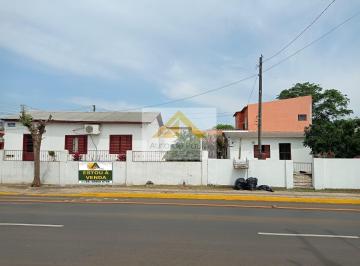 Casa · 93m² · 3 Quartos · 1 Vaga · Casa Padrão em área comercial e residencial