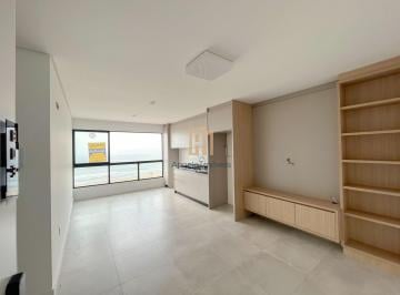 Apartamento · 68m² · 2 Quartos · 1 Vaga · Apartamento Frente mar para aluguel anual no Centro, Navegantes/SC