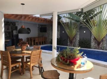 Casa · 419m² · 4 Quartos · 2 Vagas · Casa com 4 quartos à venda no Bairro Morada da Colina - Uberlândia/MG