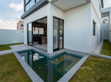 Casa · 222m² · 4 Quartos · 5 Vagas · Casa com 4 quartos à venda no Bairro Granja Marileusa - Uberlândia/MG