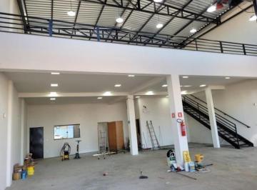 Comercial · 300m² · Galpão à venda no Bairro Alto Umuarama - Uberlândia/MG