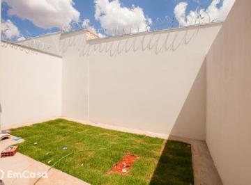 Casa · 80m² · 3 Quartos · 2 Vagas · Casa com 3 quartos à venda, bairro Novo Mundo - Uberlândia/MG