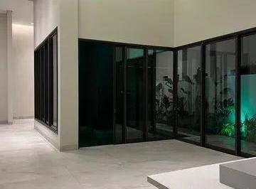 Casa · 267m² · 4 Quartos · 4 Vagas · Casa à venda no bairro Nova Uberlândia - Uberlândia/MG
