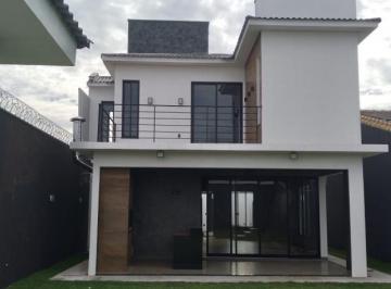 Casa · 220m² · 4 Quartos · 2 Vagas · Casa com 4 quartos à venda no Bairro Novo Mundo - Uberlândia/MG