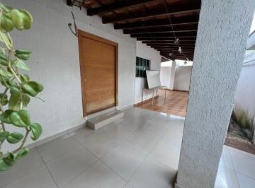 Casa · 160m² · 3 Quartos · 5 Vagas · Casa com 3 quartos à venda, bairro Patrimônio - Uberlândia/MG
