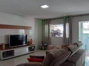 Casa · 320m² · 4 Quartos · 2 Vagas · Casa com 4 quartos à venda no Bairro Laranjeiras - Uberlândia/MG