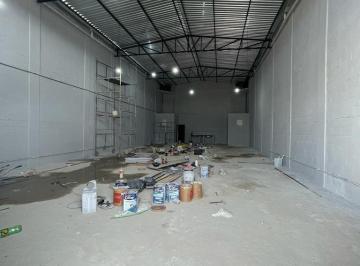 Comercial · 200m² · Galpão à venda no Bairro Jardim Holanda - Uberlândia/MG