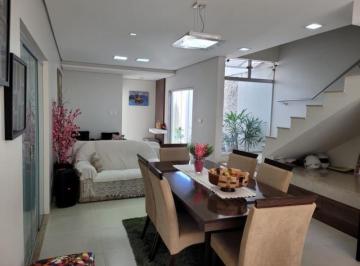 Casa · 275m² · 3 Quartos · 3 Vagas · Casa com 3 quartos à venda no Bairro Jardim América I - Uberlândia/MG
