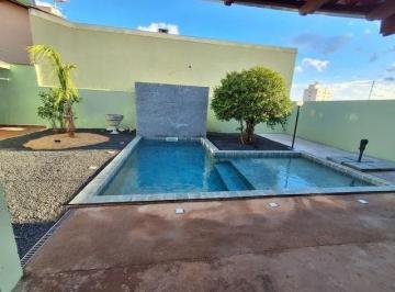 Casa · 199m² · 3 Quartos · 8 Vagas · Casa com 3 quartos à venda, bairro Osvaldo Rezende - Uberlândia/MG