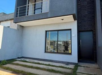 Casa · 100m² · 3 Quartos · 1 Vaga · Belíssimo sobrado com 3 dormitórios à venda, 100 m² por R$ 599.900 - Dom Feliciano - Gravataí/RS