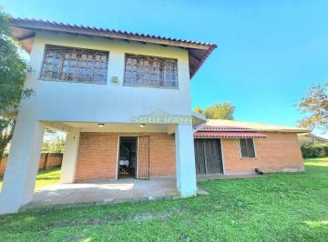 Casa · 4 Quartos · Casa estilo chácara