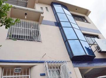93491_i07mgZ2CzRvM3s83A_934915d1fb8f221ecd.jpg · Prédio misto com apartamentos para locação
