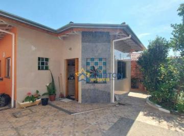 a64530d88da6c0bcf2297b3179fe8bda52757bf4 · Casa Térrea à Venda no Jardim das Palmeiras em Atibaia