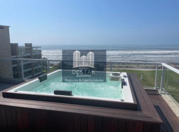 Apartamento · 220m² · 3 Quartos · 2 Vagas · Apartamento Cobertura Frente para o Mar