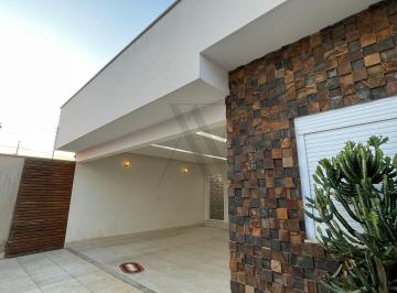Casa · 216m² · 3 Quartos · 2 Vagas · Casa Alto Padrão em Residencial Granville, Goianésia/GO