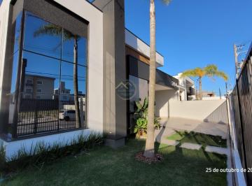Casa · 130m² · 3 Quartos · 2 Vagas · Casa à venda com piscina - Tijucas/SC