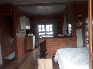214125_iv35WBRb41Uz_21412561ddba487a213.jpg · Casa no bairro Hípica com 3 dormitórios/quartos.