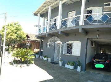 Casa · 570m² · 5 Quartos · 4 Vagas · Casa com 5 dormitórios no Sarandi