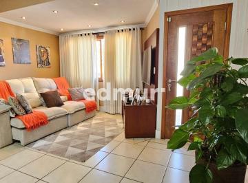 Casa · 231m² · 4 Quartos · Casa à venda - na Vila Floresta