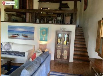 Casa · 360m² · 4 Quartos · 1 Vaga · Casa Alto Padrão para Venda em Centro Ilhabela-SP
