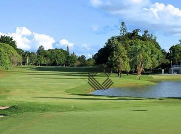 37c3dafcc35dbafba34446ae4e22d0ec43a9f950 · Casa no Condomínio Lago Azul Golf Club em Araçoiaba da Serra/SP/Ac 300m2/At 1.090m2/Ligue já ou cham
